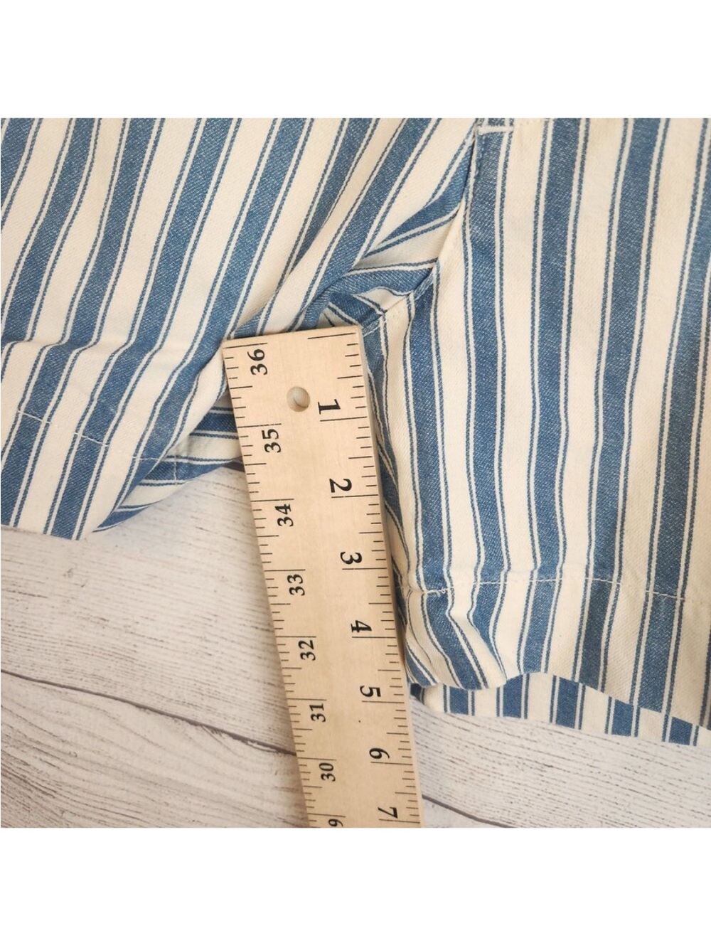 Polo Ralph Lauren Striped Blue and White Women’s Casual Shorts - Picture 7 of 7